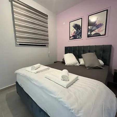 Apartment Caesar Clarus 33, Luxury 1-bedroom