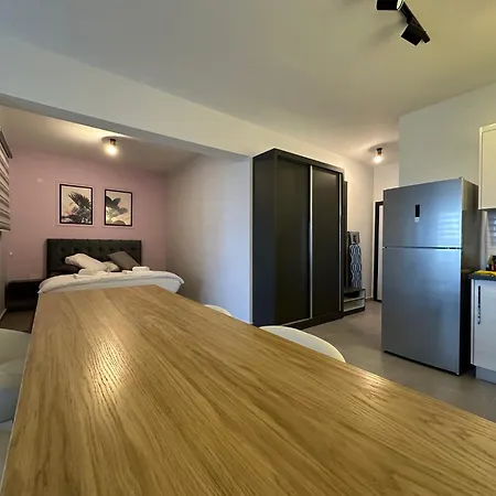 Caesar Clarus 33, Luxury 1-bedroom