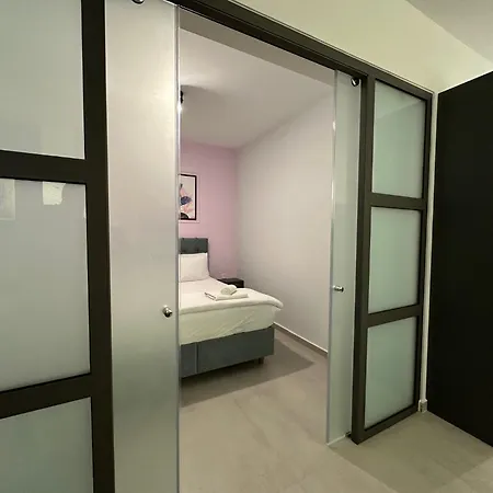 Myguest Clarus 33, Luxury 1-bedroom